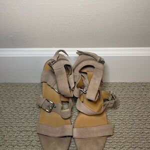 Women's Tan Sandals